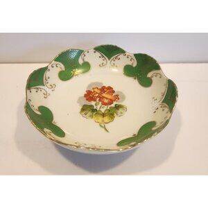hand-painted floral bowl from Occupied Japan, featuring a scalloped rim and a f